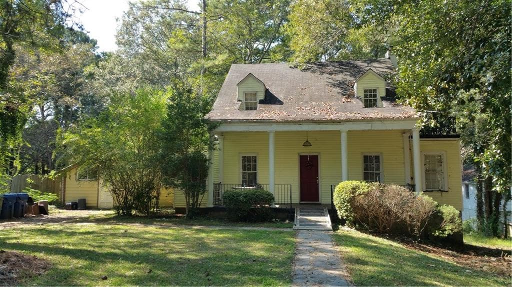4 bedroom, 2,040 sq ft single family residence sold at 727 Kennolia Drive, Atlanta, GA 30310