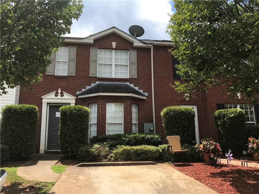 5723 Strathmoor Manor Circle, Lithonia, GA 30058 — most recent listing photo