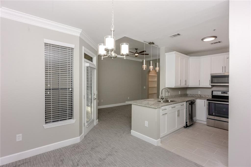 1 bedroom, 919 sq ft condominium sold at 3777 Peachtree Road 1534, Brookhaven, GA 30319