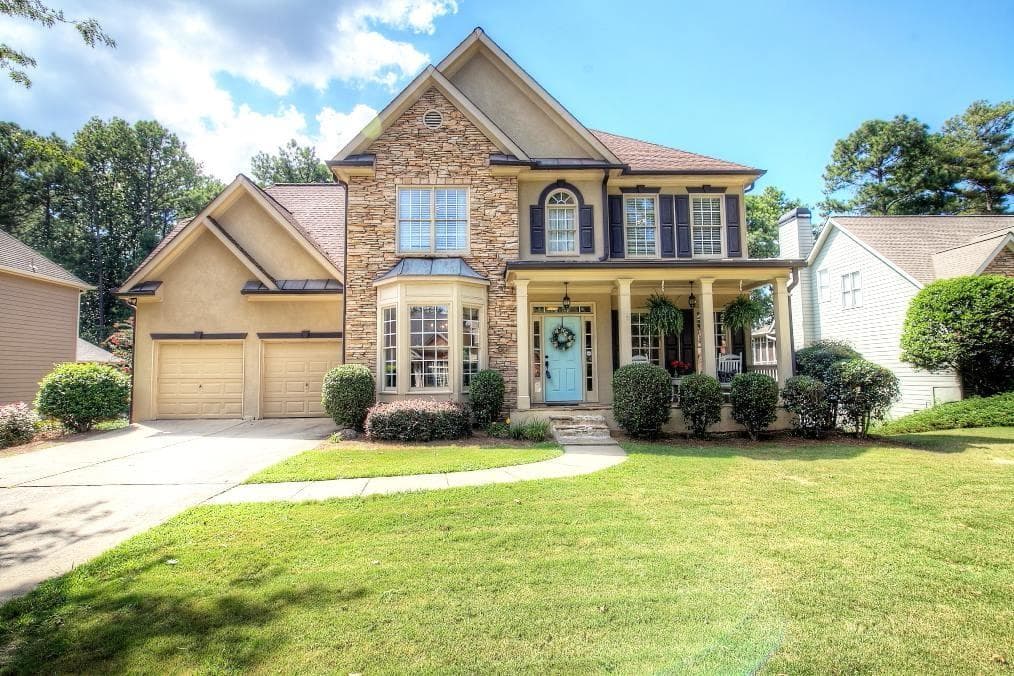 4 bedroom, 2,634 sq ft single family residence sold at 823 Valley Drive, Canton, GA 30114