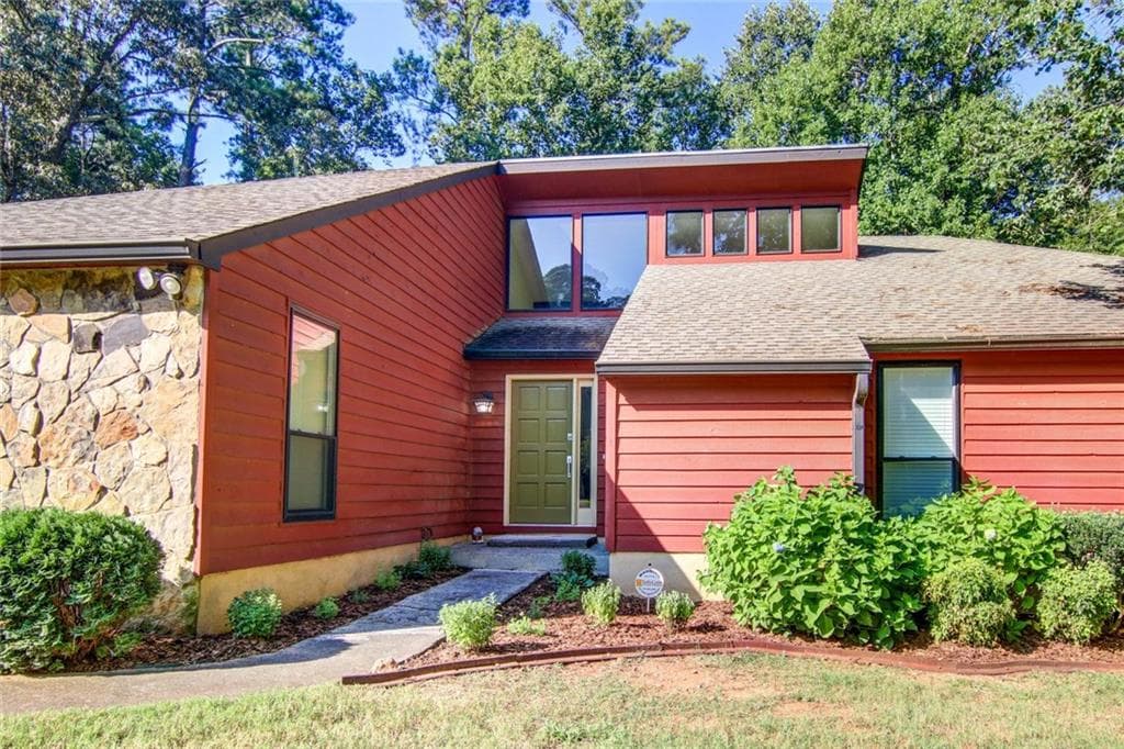 5 bedroom, 2,277 sq ft single family residence sold at 357 Shire Way, Lawrenceville, GA 30044