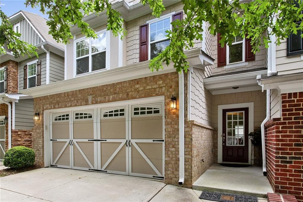 3 bedroom, 1,908 sq ft condominium sold at 2879 Cross Creek Drive, Cumming, GA 30040
