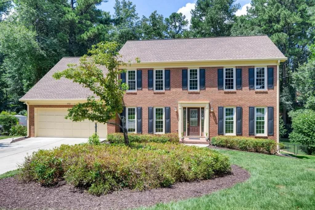 5 bedroom, 2,768 sq ft single family residence sold at 4168 Allenhurst Drive, Peachtree Corners, GA 30092