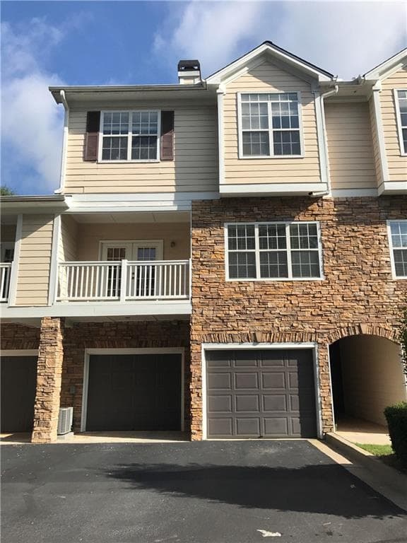 3 bedroom, 1,616 sq ft condominium sold at 407 The Crossings Lane, Woodstock, GA 30189