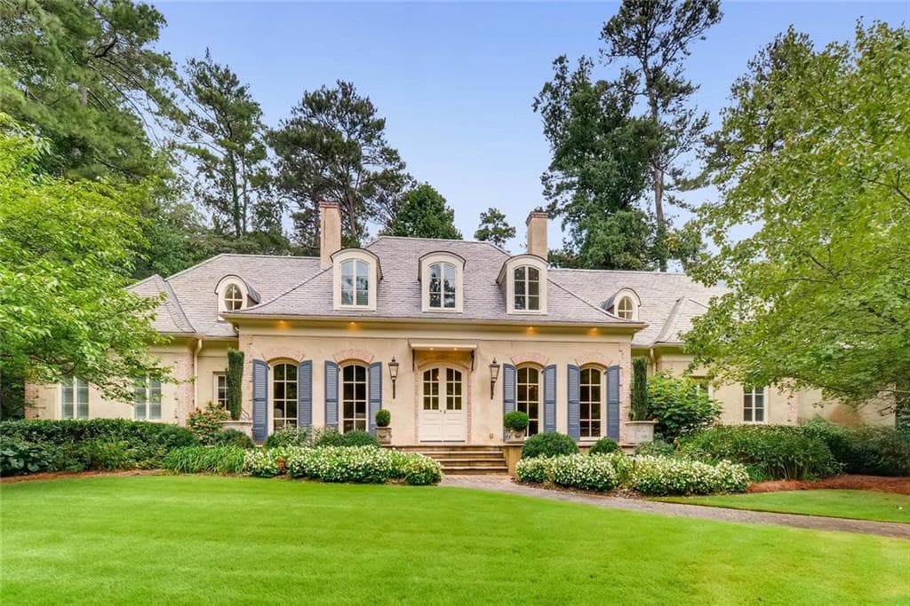 6 bedroom, 5,481 sq ft single family residence sold at 471 Valley Road, Atlanta, GA 30305