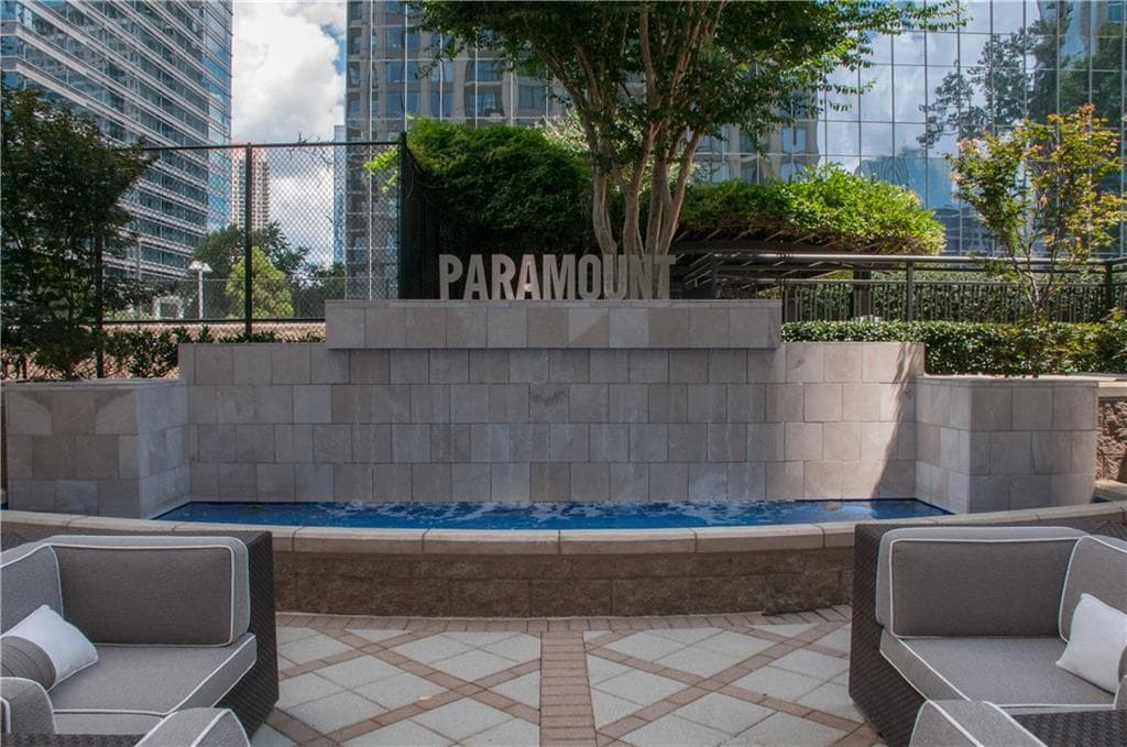 3 bedroom, 1,868 sq ft condominium sold at 3445 Stratford Road 3807, Atlanta, GA 30326