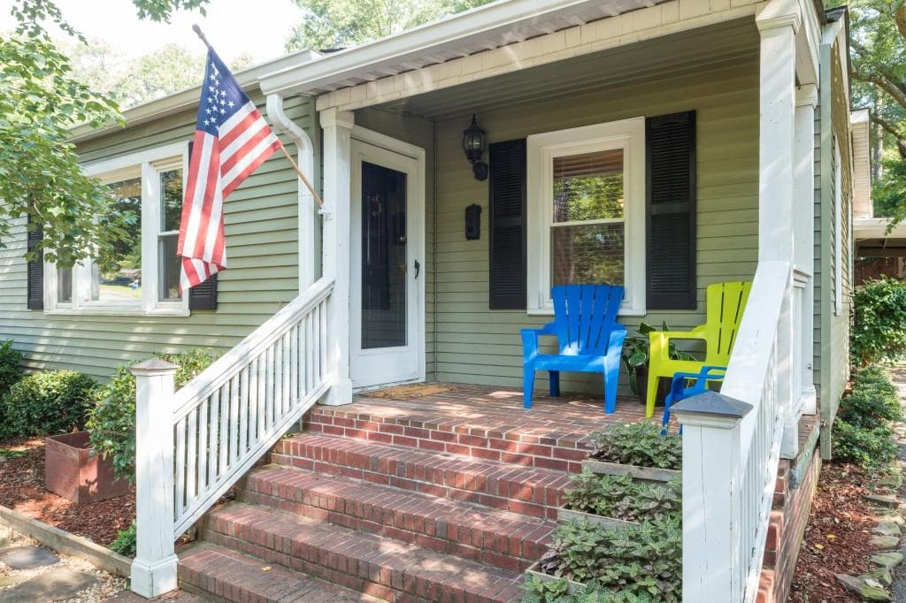 3 bedroom, 1,601 sq ft single family residence sold at 387 Seminole Drive, Marietta, GA 30060