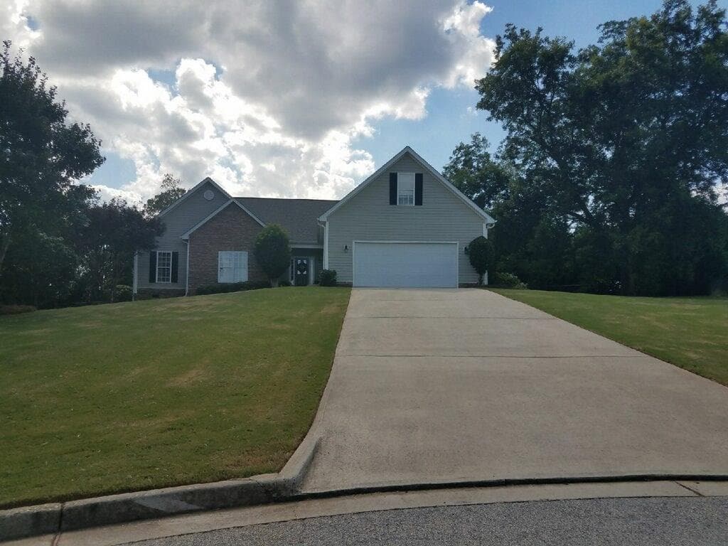 1335 CRIMSON Lane, Mcdonough, GA 30252 — most recent listing photo
