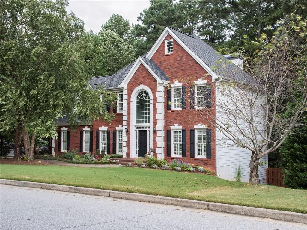 5 bedroom, 4,056 sq ft single family residence sold at 2270 Cobble Creek Lane, Grayson, GA 30017