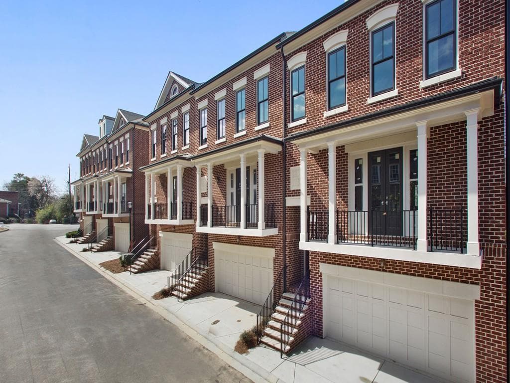 3730 Paige Way 9, Atlanta, GA 30319 — most recent listing photo
