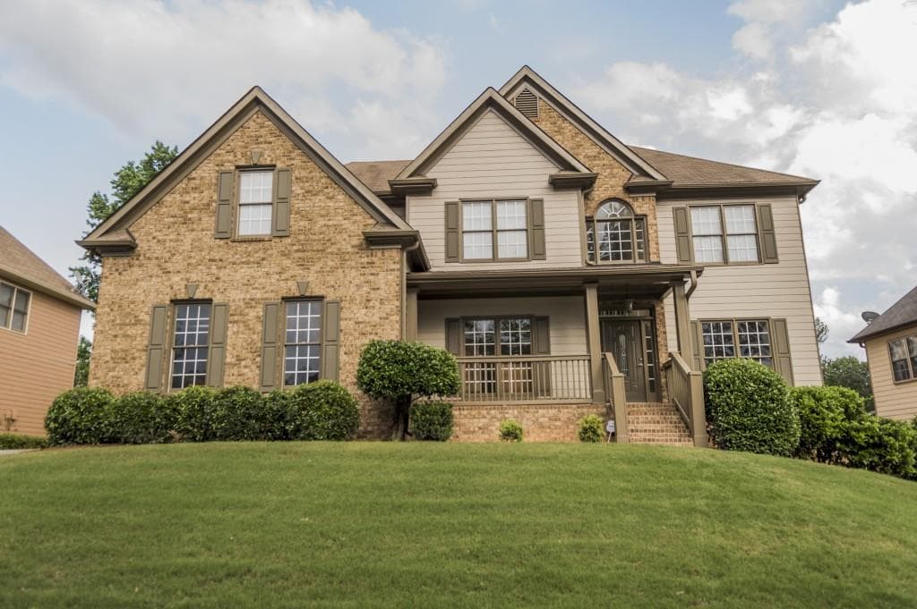 5 bedroom, 3,240 sq ft single family residence sold at 2865 Daniel Park Run, Dacula, GA 30019