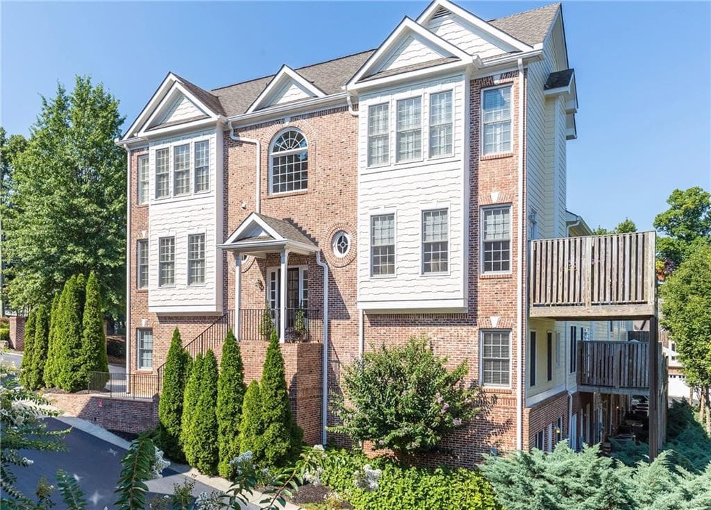 5492 Glenridge Drive 572, Atlanta, GA 30342 — most recent listing photo