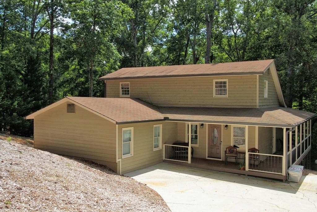 3418 Wolf Drive, Gainesville, GA 30506 — most recent listing photo