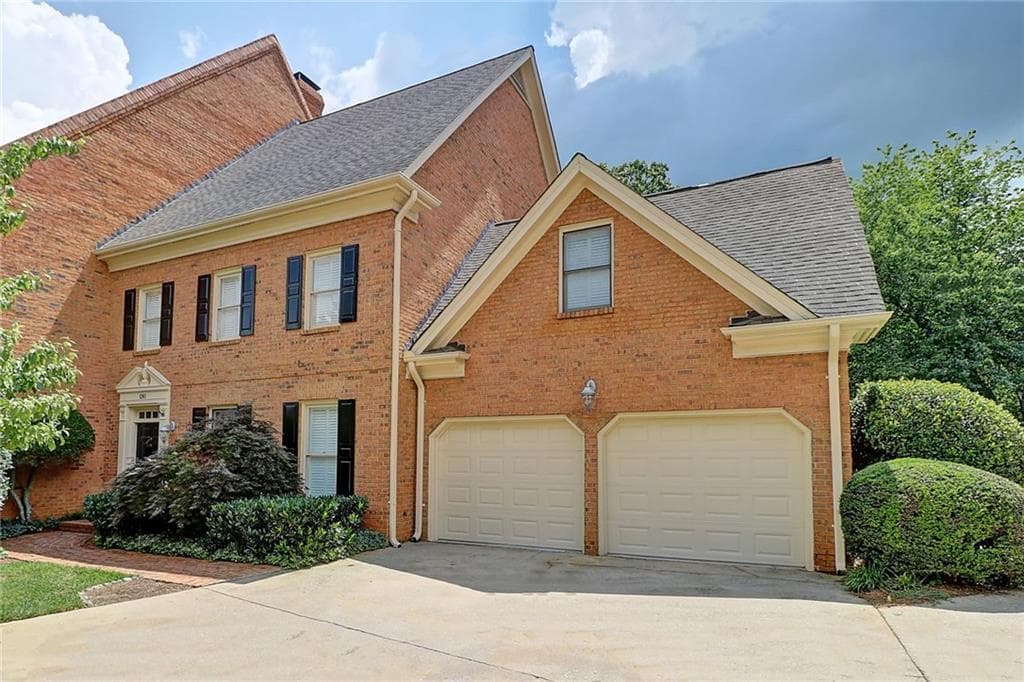 3 bedroom, 2,406 sq ft townhouse sold at 1261 Fairfield, Dunwoody, GA 30338