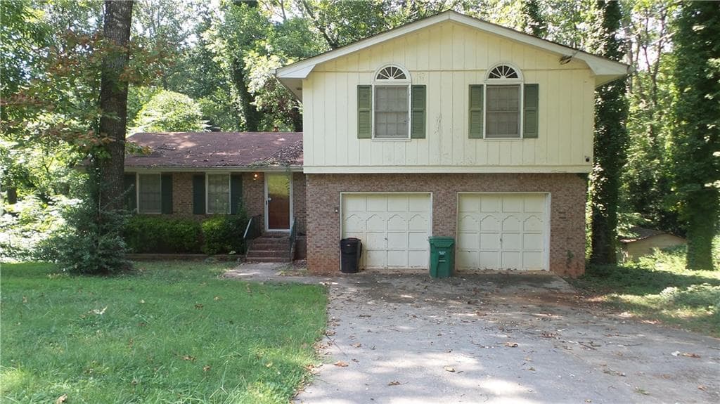 341 Shelton Woods Court, Stone Mountain, GA 30088 — most recent listing photo