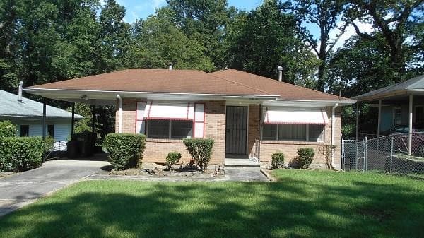 2 bedroom, 906 sq ft single family residence sold at 951 Margaret Place, Atlanta, GA 30318
