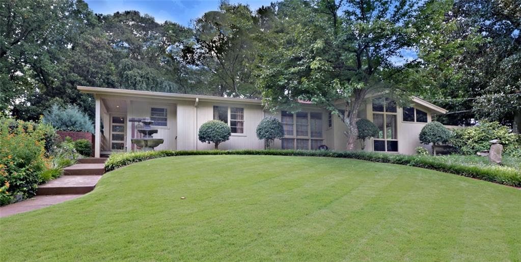3 bedroom, 2,731 sq ft single family residence sold at 1719 Barnesdale Way, Atlanta, GA 30309