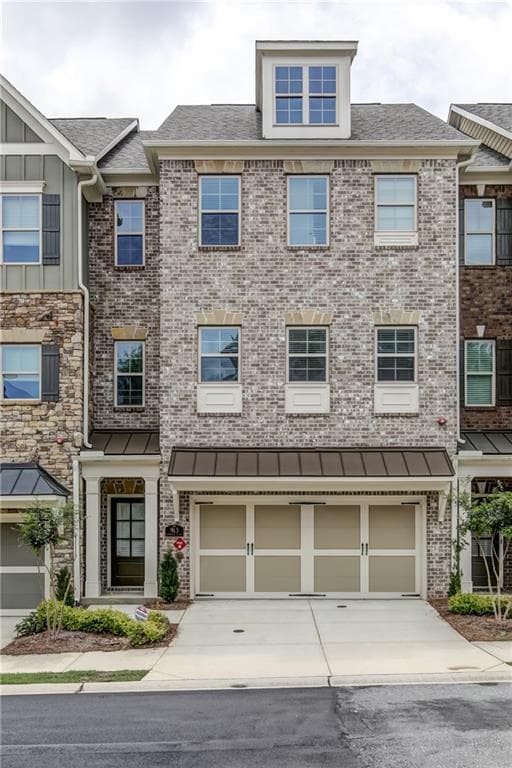 913 Dumaine Trace, Sandy Springs, GA 30328 — most recent listing photo