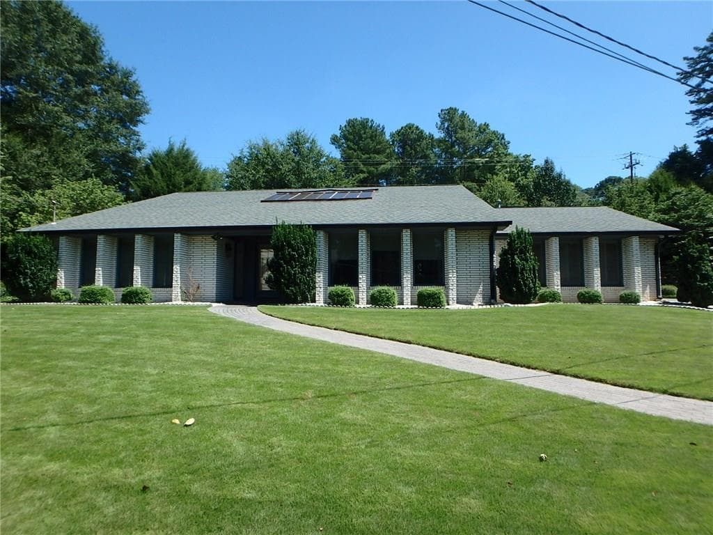 2861 Glade Springs Drive, Atlanta, GA 30345 — most recent listing photo