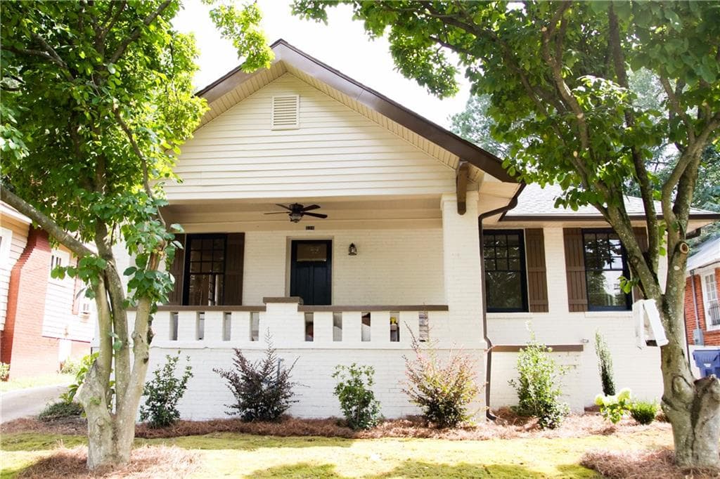 3 bedroom, 2,000 sq ft single family residence sold at 654 Lexington Avenue, Atlanta, GA 30310