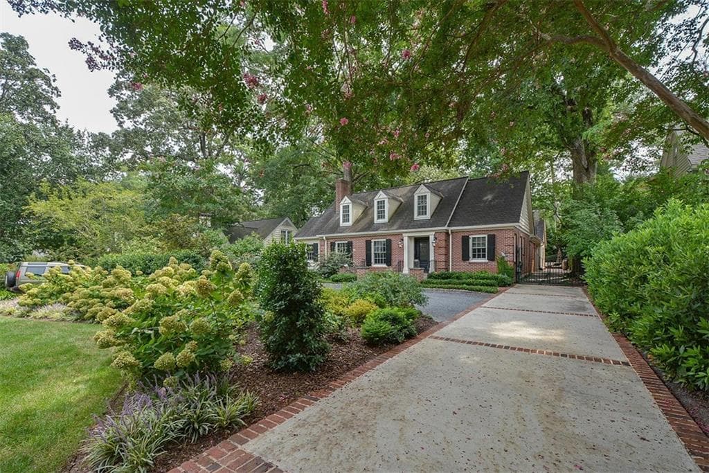 5 bedroom, 5,767 sq ft single family residence sold at 683 Greenview Avenue, Atlanta, GA 30305
