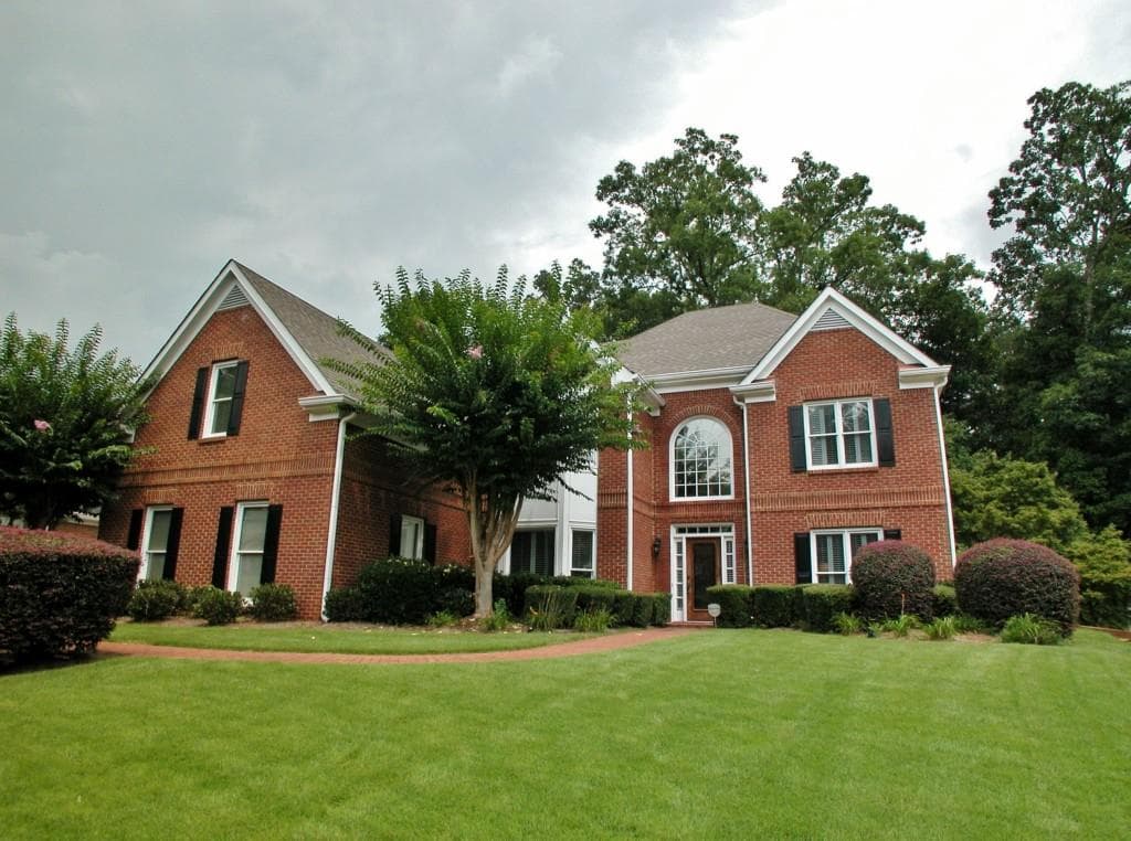 5 bedroom, 4,133 sq ft single family residence sold at 2706 Twin Leaf Trail, Marietta, GA 30062