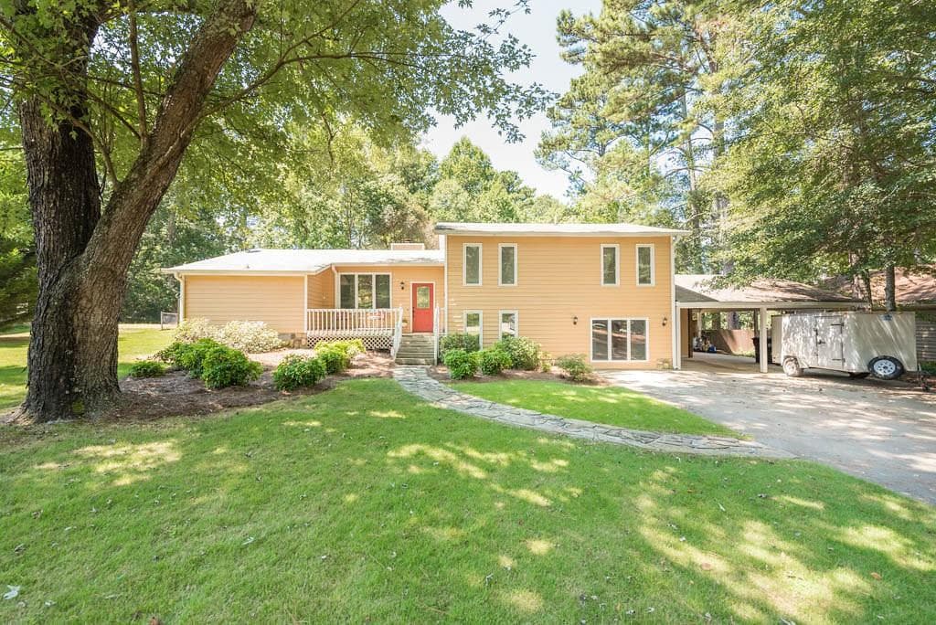 125 Farmington Drive, Woodstock, GA 30188 — most recent listing photo
