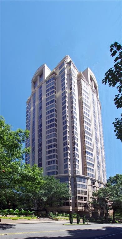 1 bedroom, 1,018 sq ft condominium sold at 3475 Oak Valley Road 1140, Atlanta, GA 30326