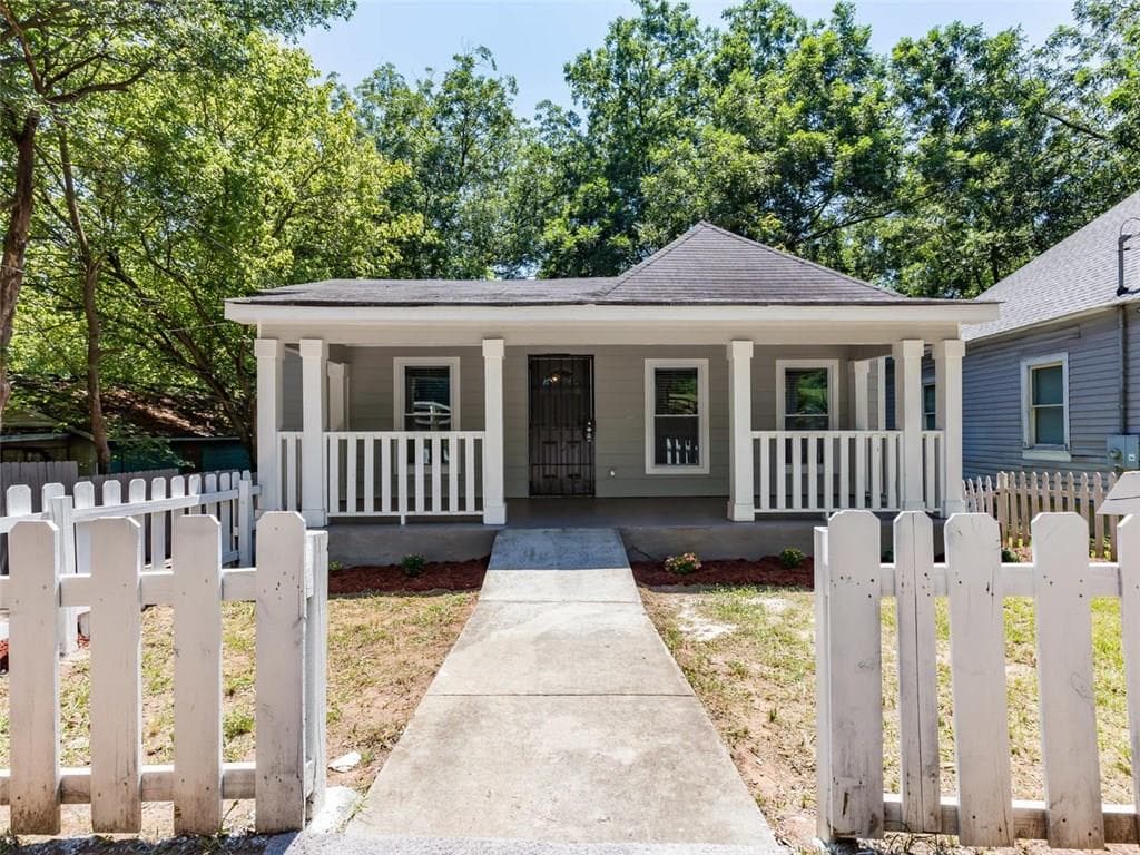 3 bedroom, 1,131 sq ft single family residence sold at 52 Dorothy Street, Atlanta, GA 30315