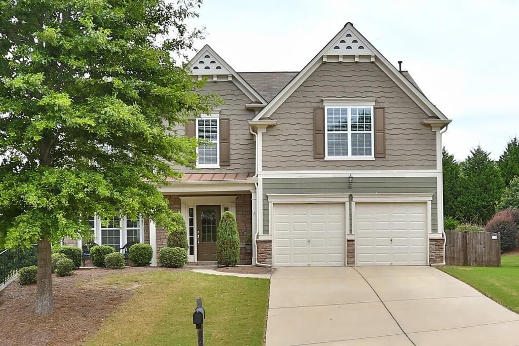 5 bedroom, 2,330 sq ft single family residence sold at 690 Earlham Drive, Suwanee, GA 30024