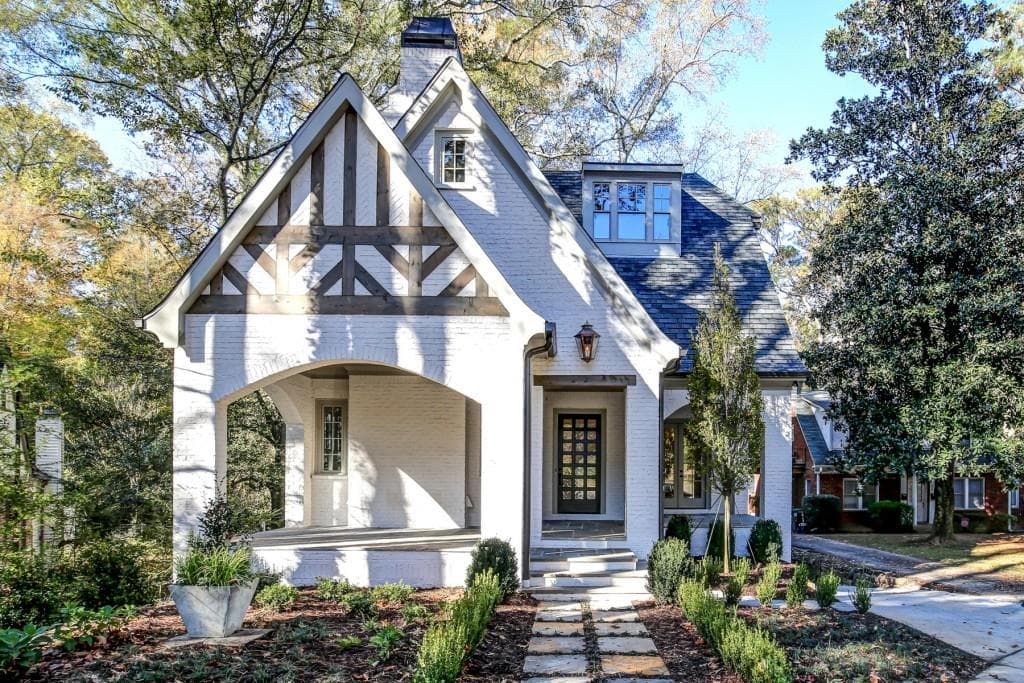 4 bedroom single family residence sold at 685 Amsterdam Avenue, Atlanta, GA 30306