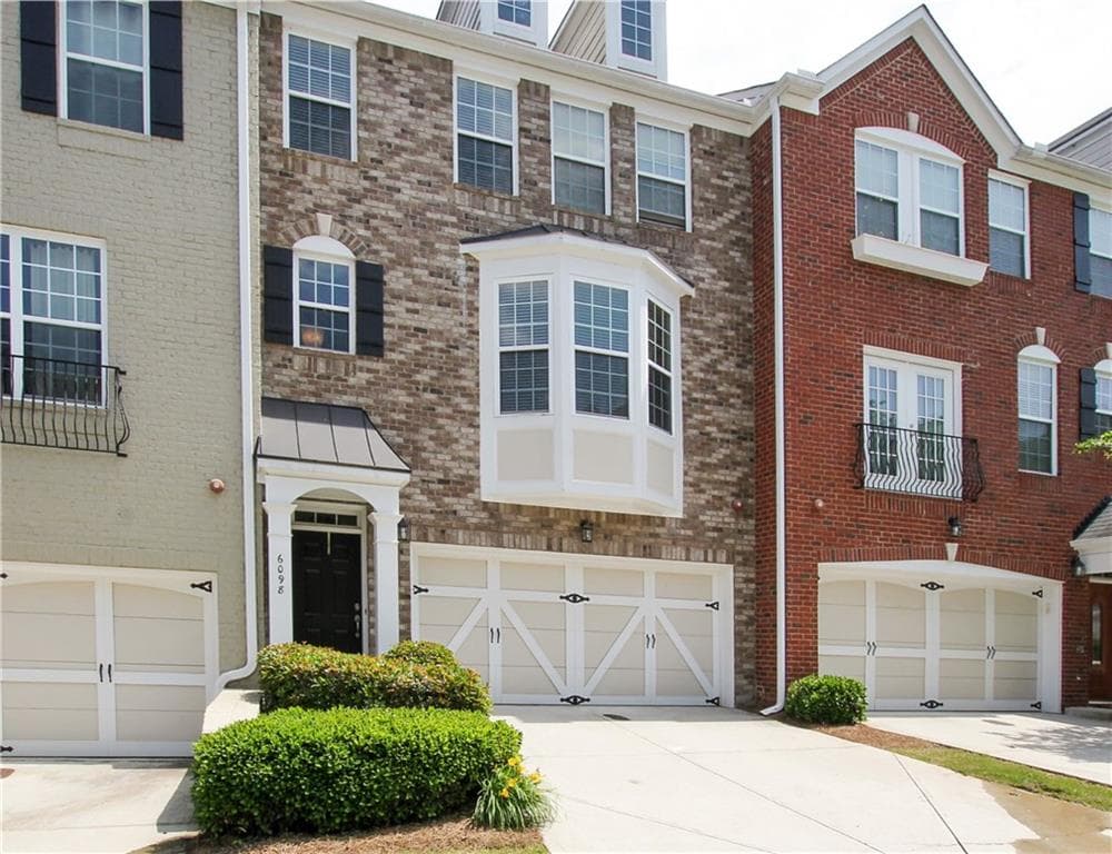 3 bedroom, 2,572 sq ft townhouse sold at 6098 Indian Wood Circle, Mableton, GA 30126