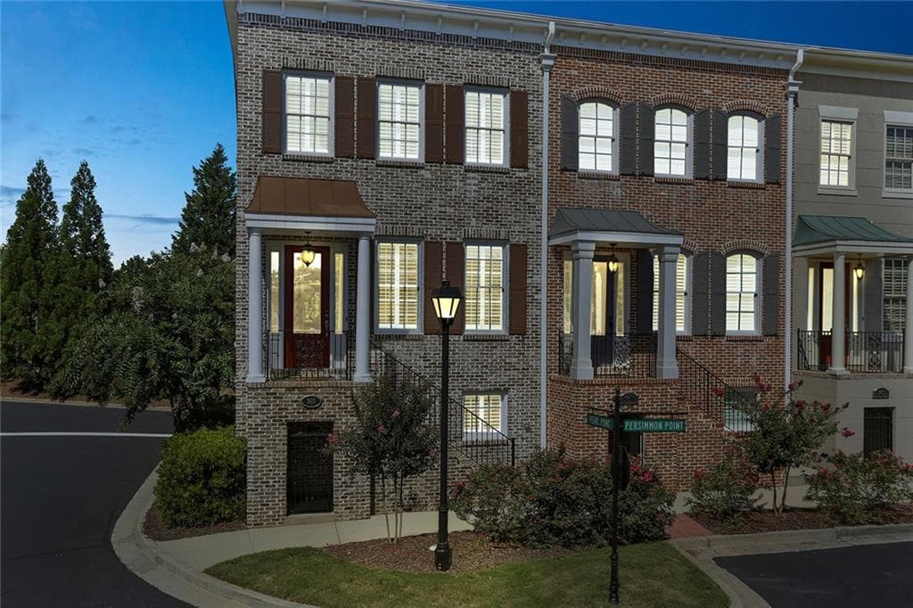 969 Persimmon Point, Sandy Springs, GA 30328 — most recent listing photo