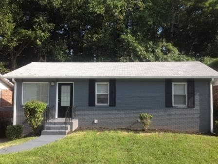 3 bedroom, 900 sq ft single family residence sold at 1389 Plaza Avenue, Atlanta, GA 30310