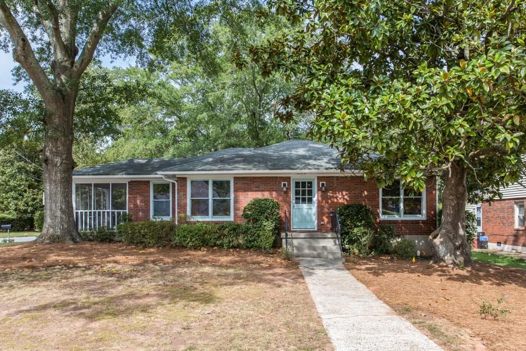 3 bedroom, 1,228 sq ft single family residence sold at 2071 Cloverdale Drive, Atlanta, GA 30316