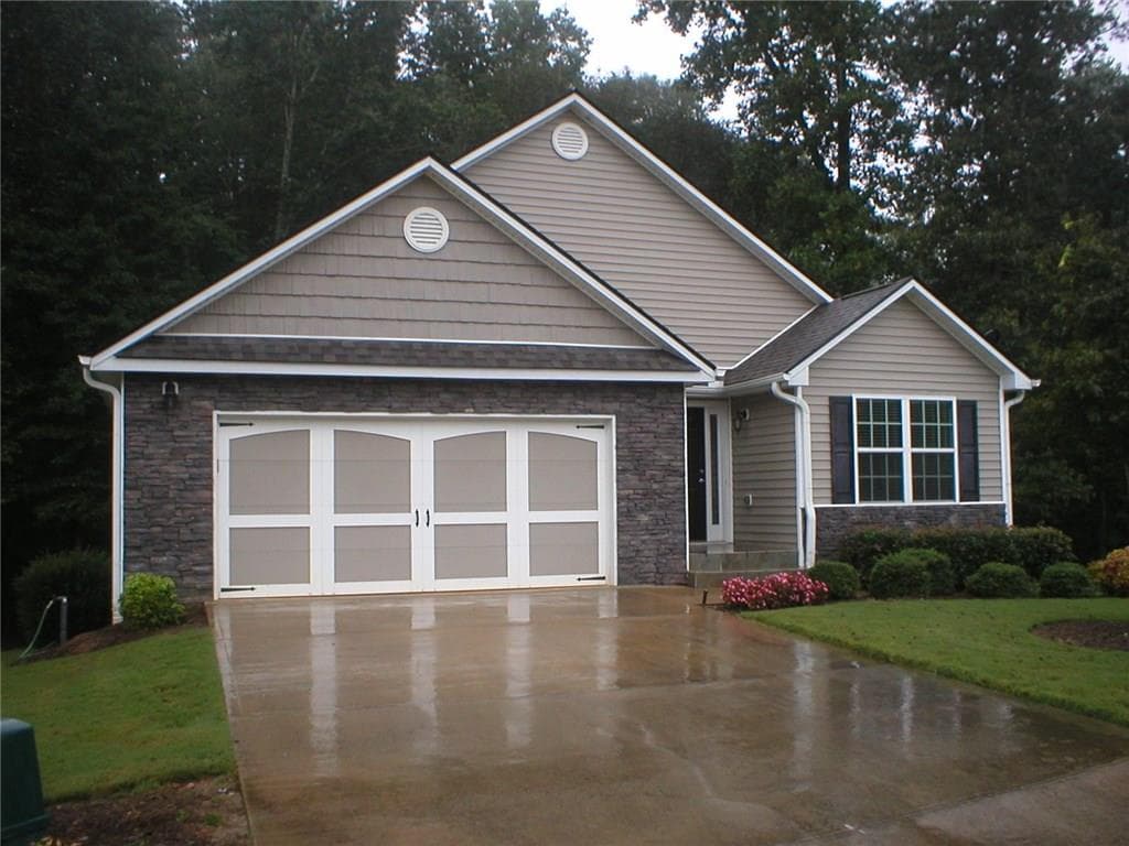 832 STONE CREEK Drive, Monroe, GA 30655 — most recent listing photo