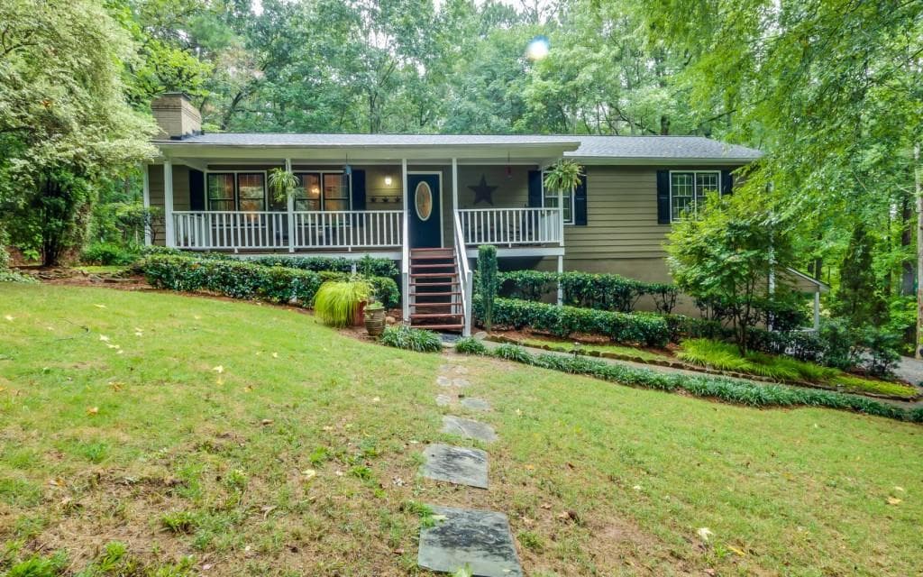 3869 Memorial Parkway, Kennesaw, GA 30152 — most recent listing photo