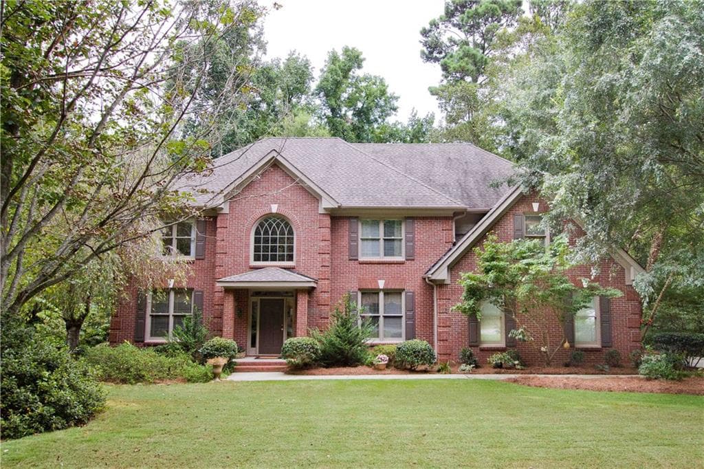 5 bedroom, 3,526 sq ft single family residence sold at 1795 Pinetree Pass Lane, Lilburn, GA 30047