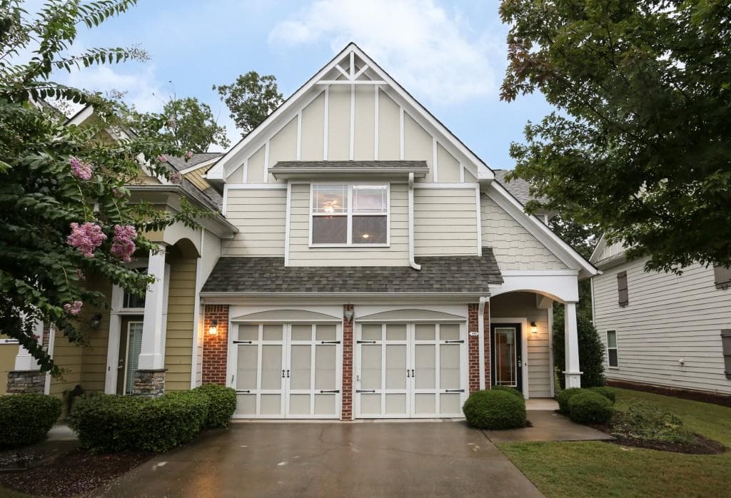 3 bedroom, 1,690 sq ft townhouse sold at 111 Wiley Parc Circle, Woodstock, GA 30188
