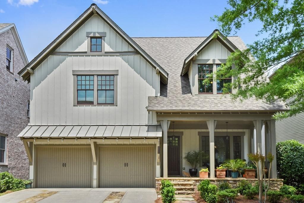 5 bedroom, 4,400 sq ft single family residence sold at 565 Willow Oak Way, Roswell, GA 30076
