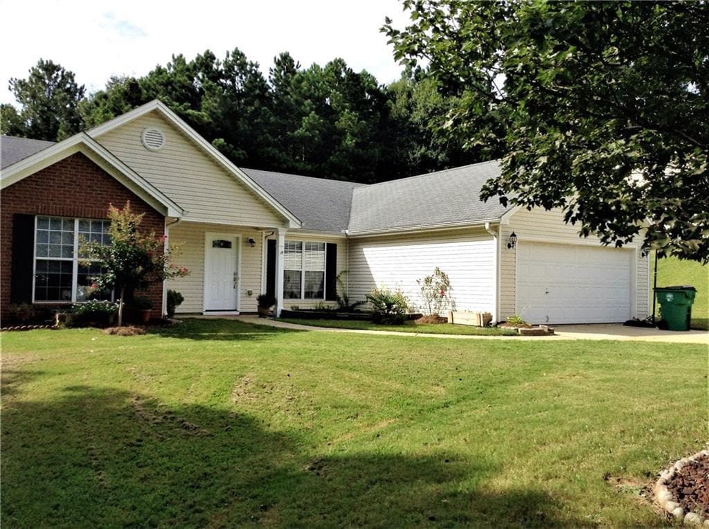 242 NATCHEZ Circle, Winder, GA 30680 — most recent listing photo