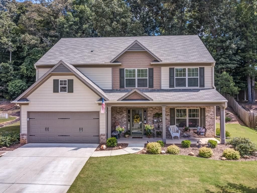 4 bedroom, 2,713 sq ft single family residence sold at 222 Jefferson Avenue, Canton, GA 30114