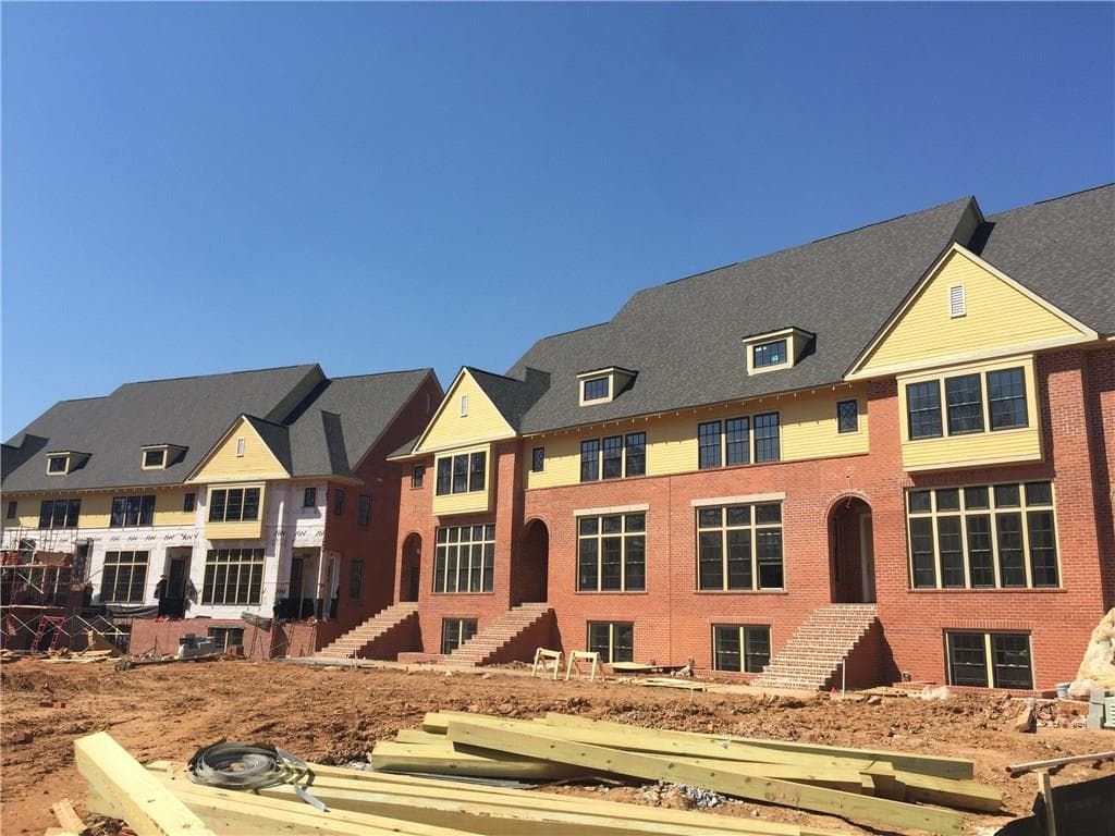 6403 Lucent Lane 76, Sandy Springs, GA 30328 — most recent listing photo