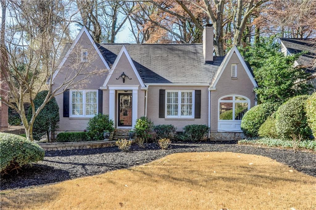 3 bedroom, 2,038 sq ft single family residence sold at 1197 Beech Valley Road, Atlanta, GA 30306