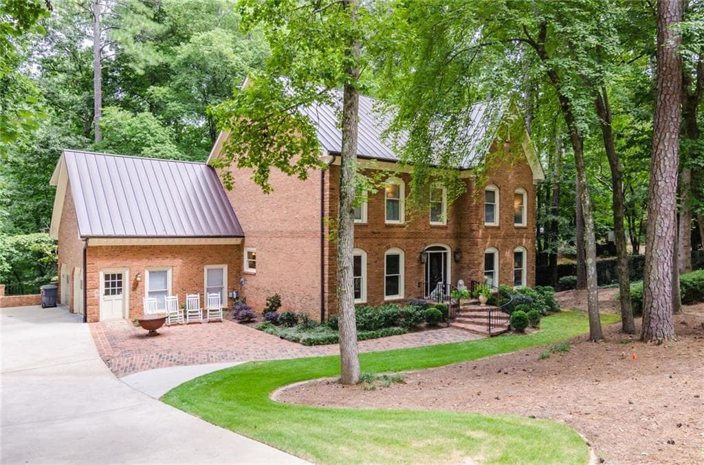 6895 Brandon Mill Road, Sandy Springs, GA 30328 — most recent listing photo