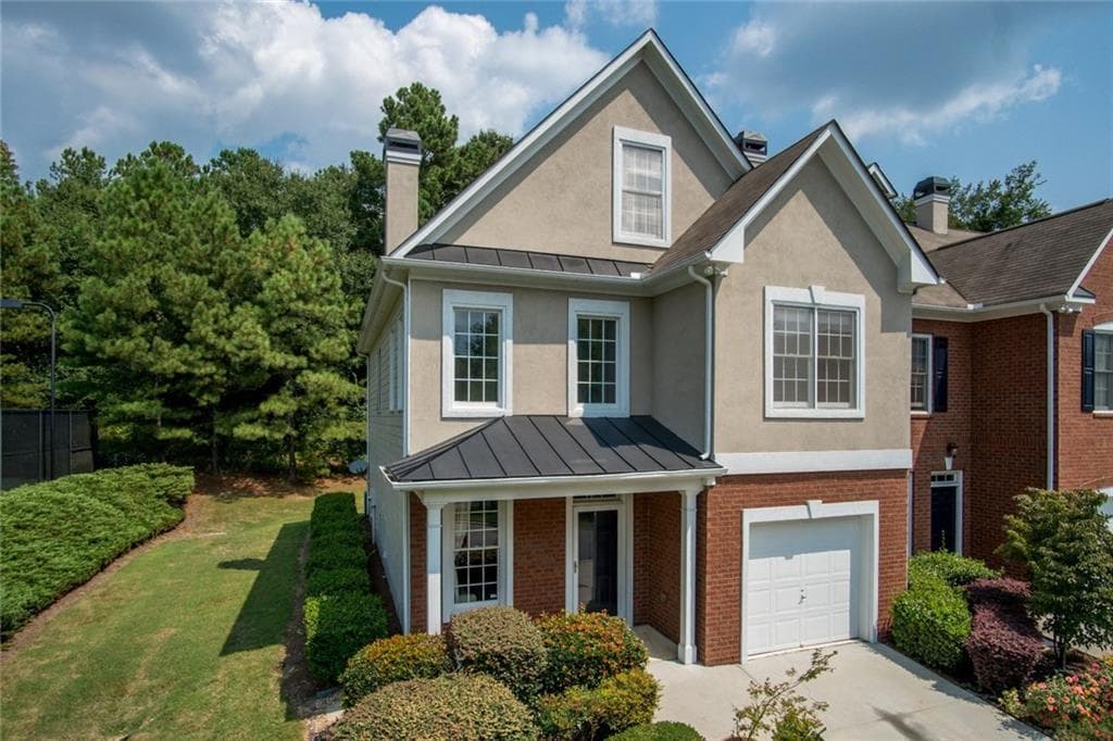 4 bedroom, 2,328 sq ft townhouse sold at 2411 Leaf Hollow Court 2411, Atlanta, GA 30339