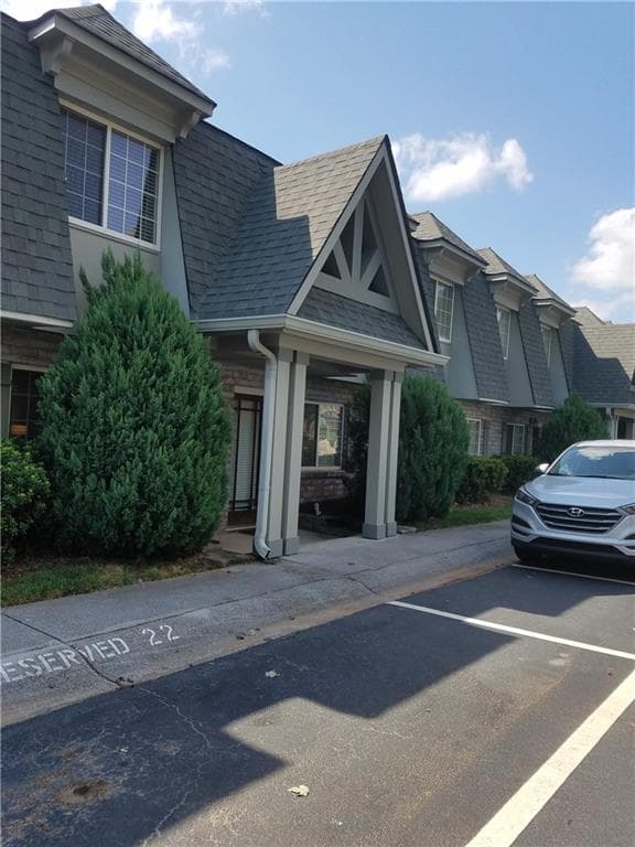 3 bedroom, 1,276 sq ft condominium sold at 112 Rondak Circle 112, Smyrna, GA 30080
