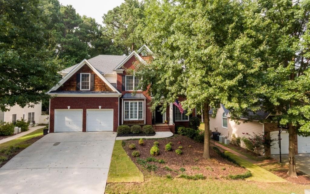 5 bedroom, 3,880 sq ft single family residence sold at 4183 Haynes Mill Court, Kennesaw, GA 30144