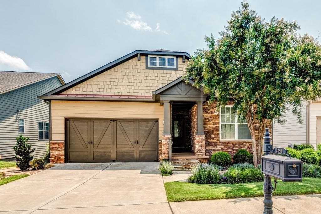 3 bedroom, 3,685 sq ft single family residence sold at 224 Aster Court, Canton, GA 30114