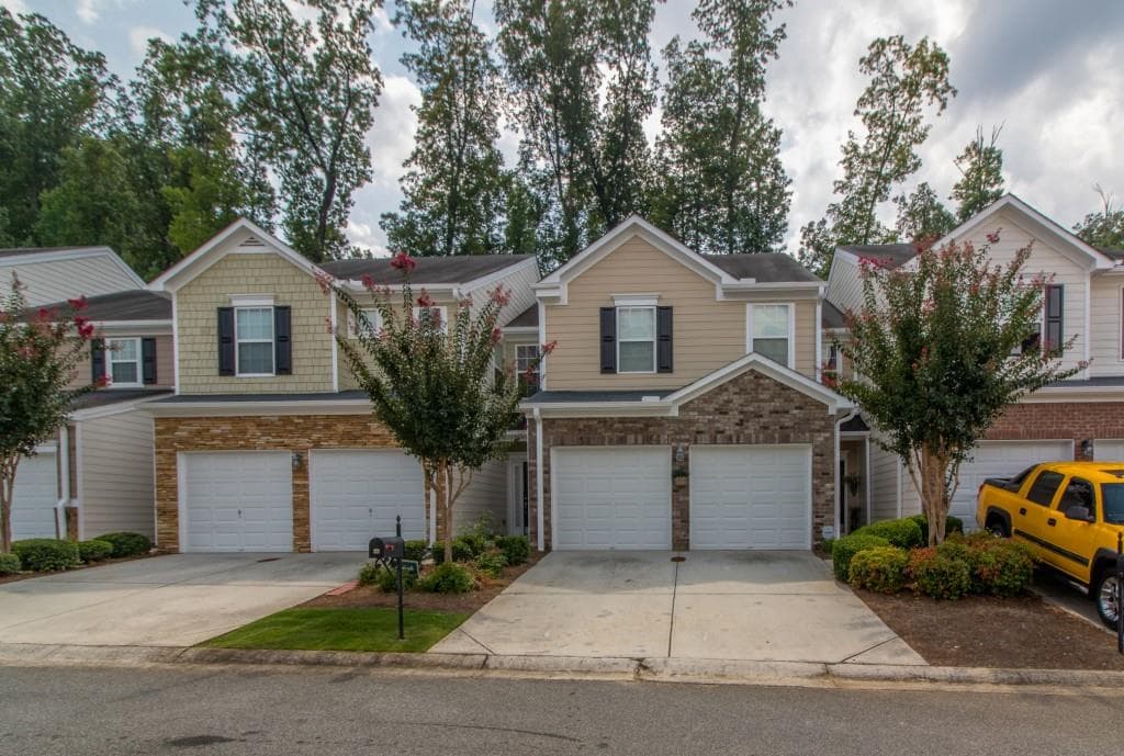 35 Jekyll Drive 8, Marietta, GA 30066 — most recent listing photo